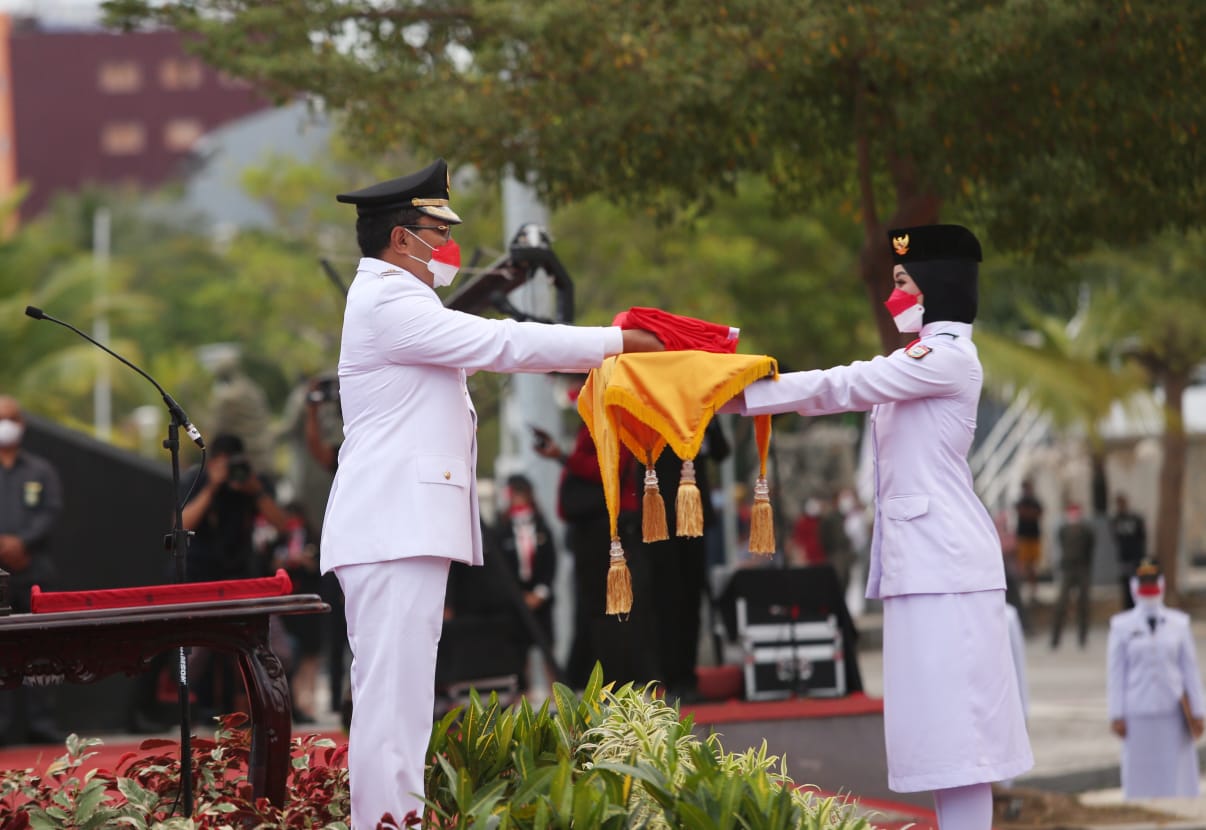Upacara 17 Agustus di Pantai Losari Berlangsung Khikmat